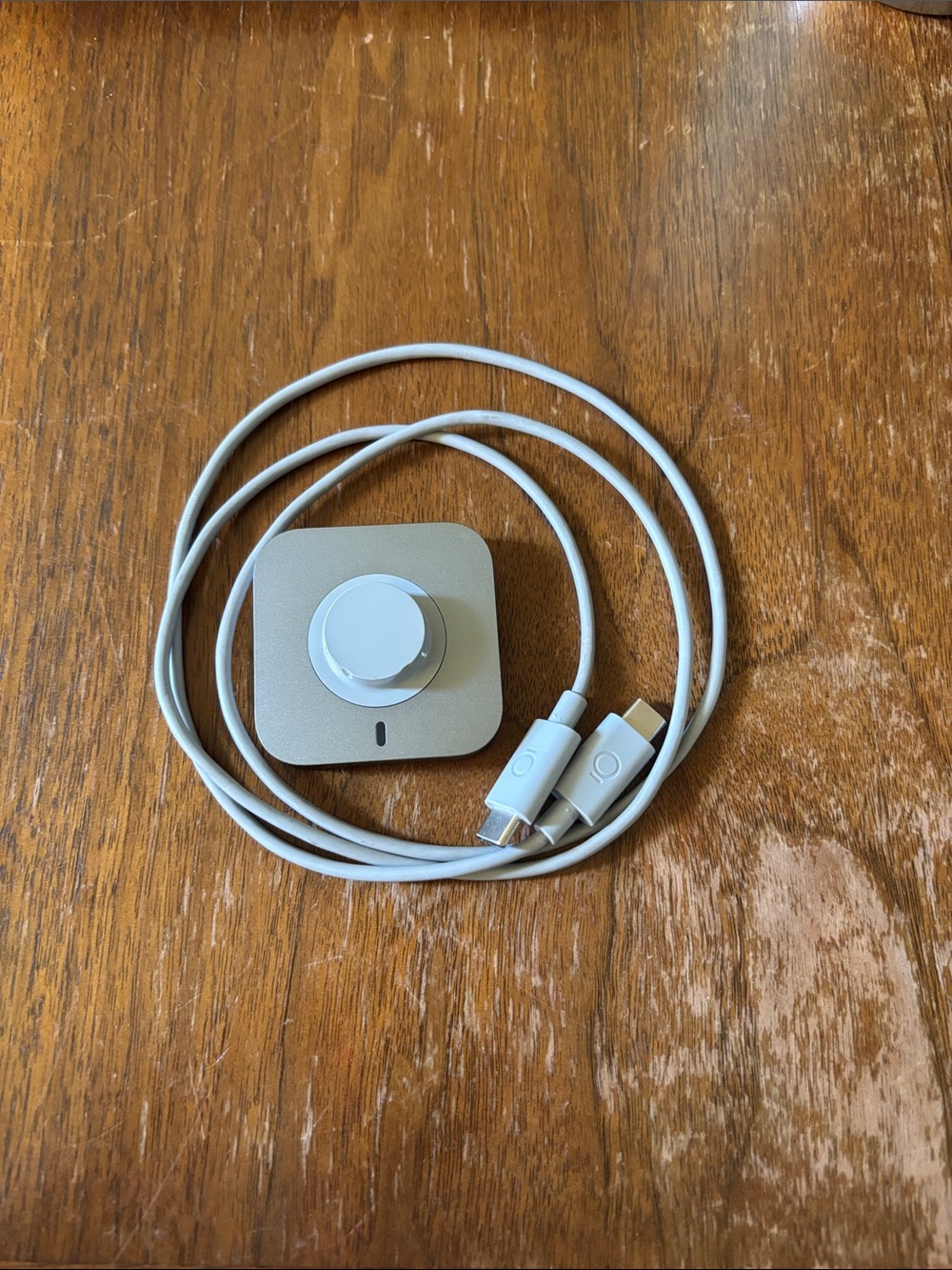 Oura Silver Charging Dock with White Cable